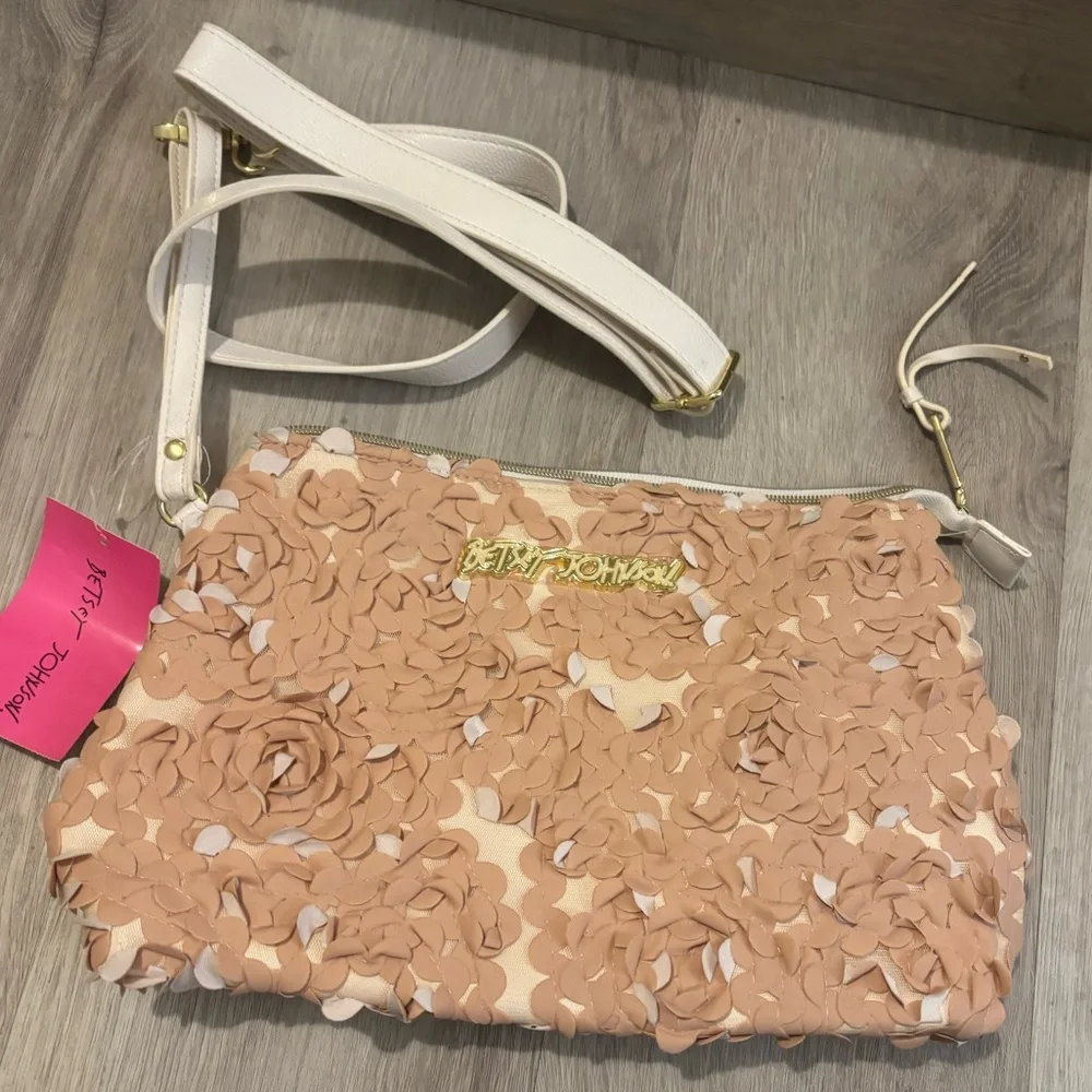 Betsey Johnson Peach Floral Appliqué Crossbody with White Strap - Picture 1 of 4
